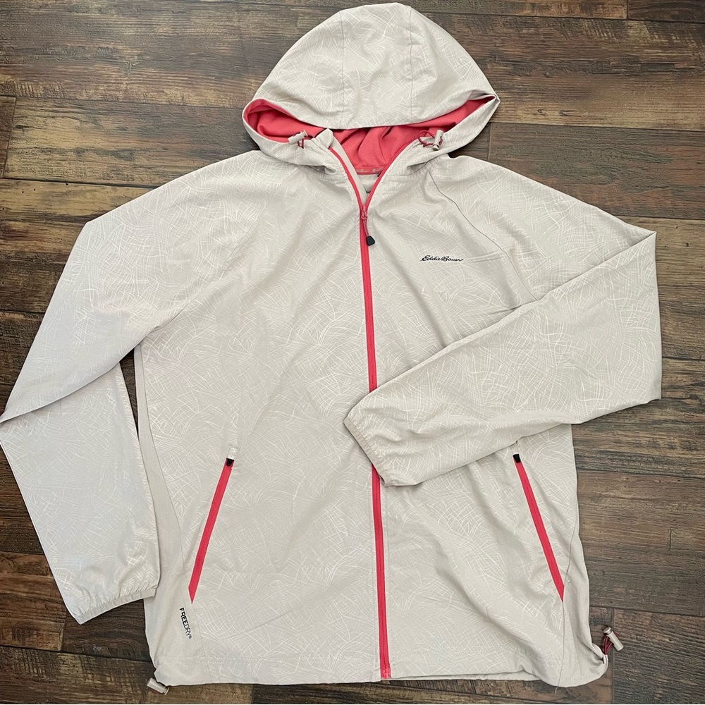 Men’s Eddie Bauer FreeDry Jacket. Size L. Cream tan color.